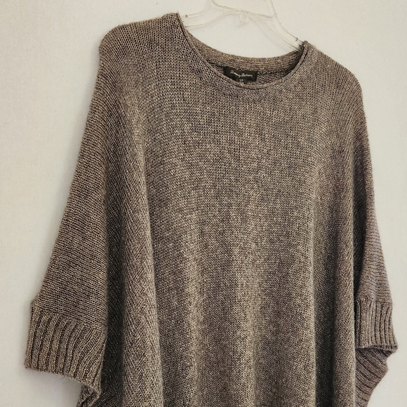 NWT Tommy Bahama Oversized Pullover with Gold Metal Fibers womens size s… - Picture 6 of 17